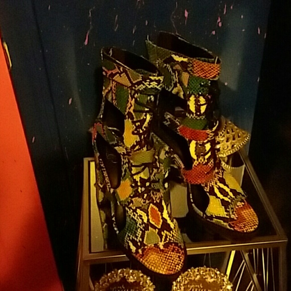 Snake cage bootie - Picture 3 of 4